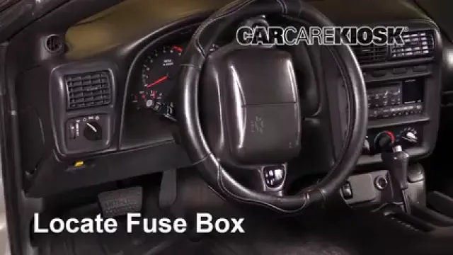 2002 Chevrolet Camaro 3.8L V6 Convertible Fuse (Interior) Replace